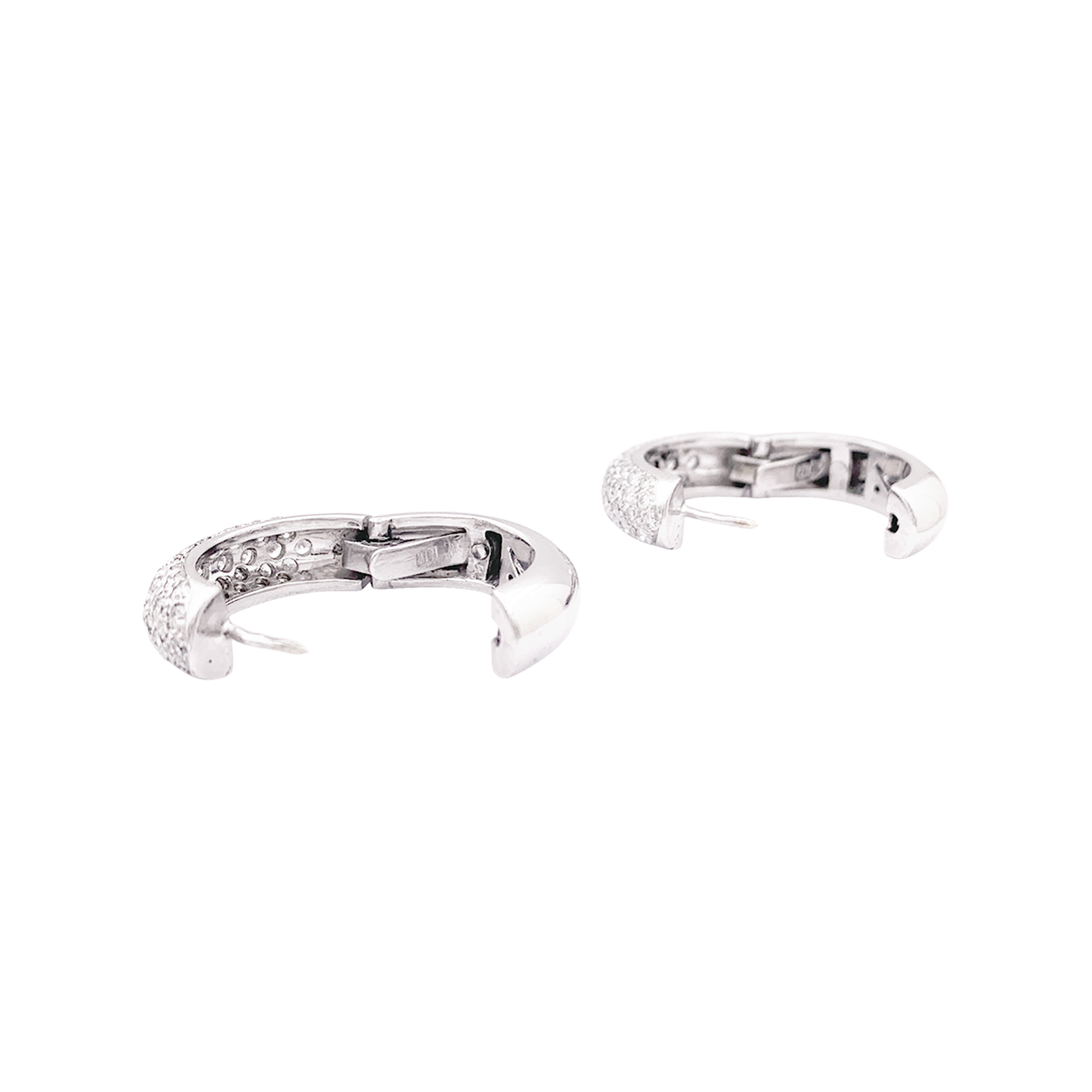 Boucles d'oreilles or blanc, diamants. 2