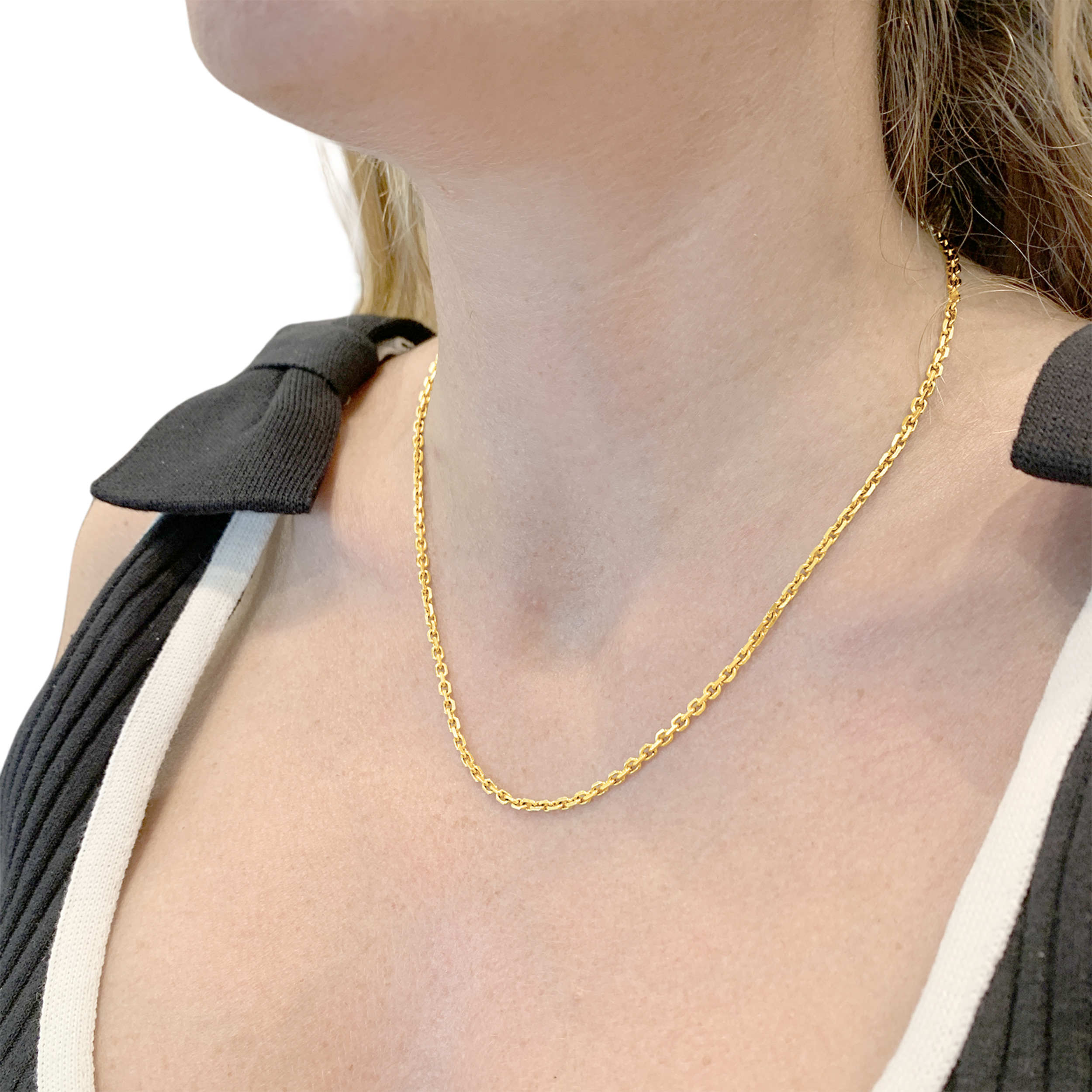 Collier or jaune, maille forçat.  4