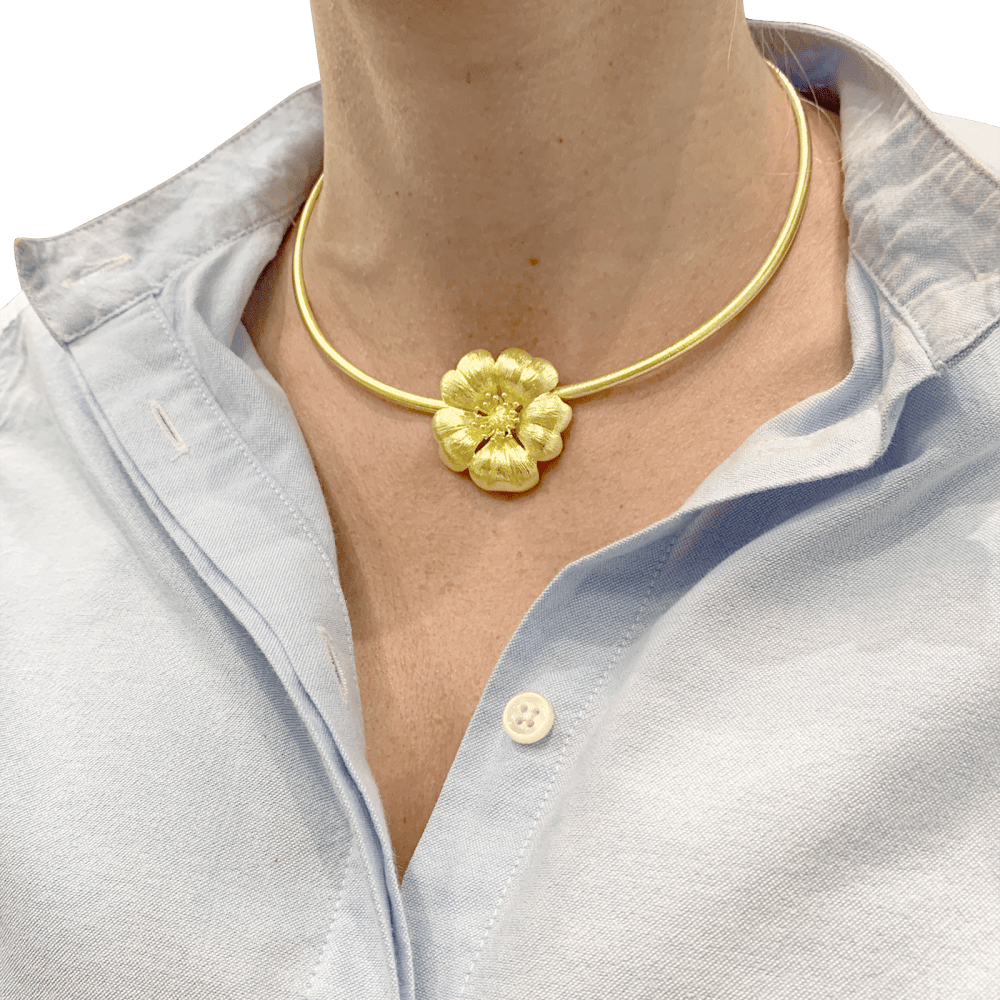 Collier Lalaounis "Fleur" en or jaune.  7
