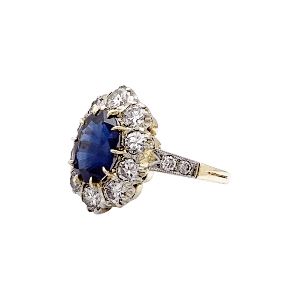 Bague en or jaune et blanc, saphir, diamants.  3