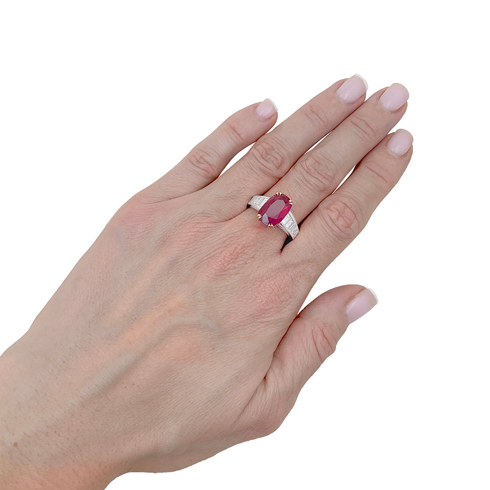 Bague or, diamants, rubis. 5