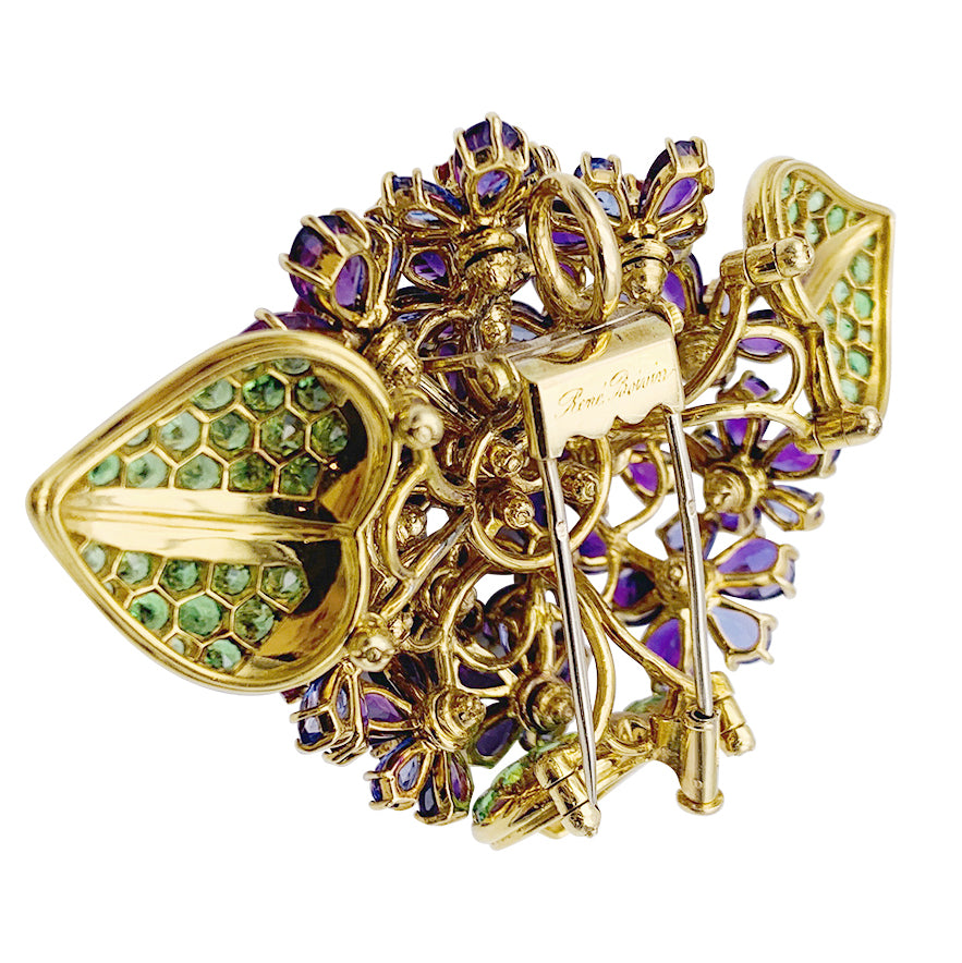 Clip René Boivin,"Bouquet de Violettes", or jaune, gemmes de couleur. 5