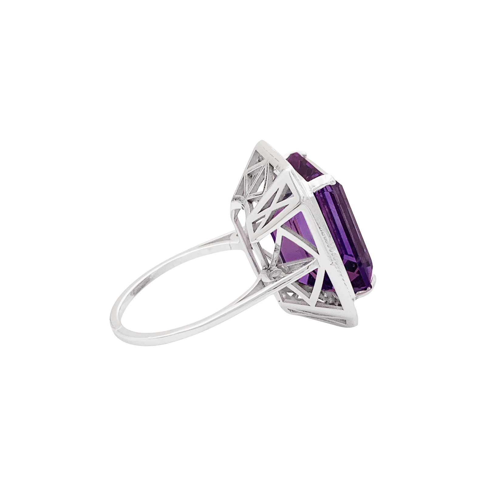 Bague or blanc, diamants, améthyste.  3