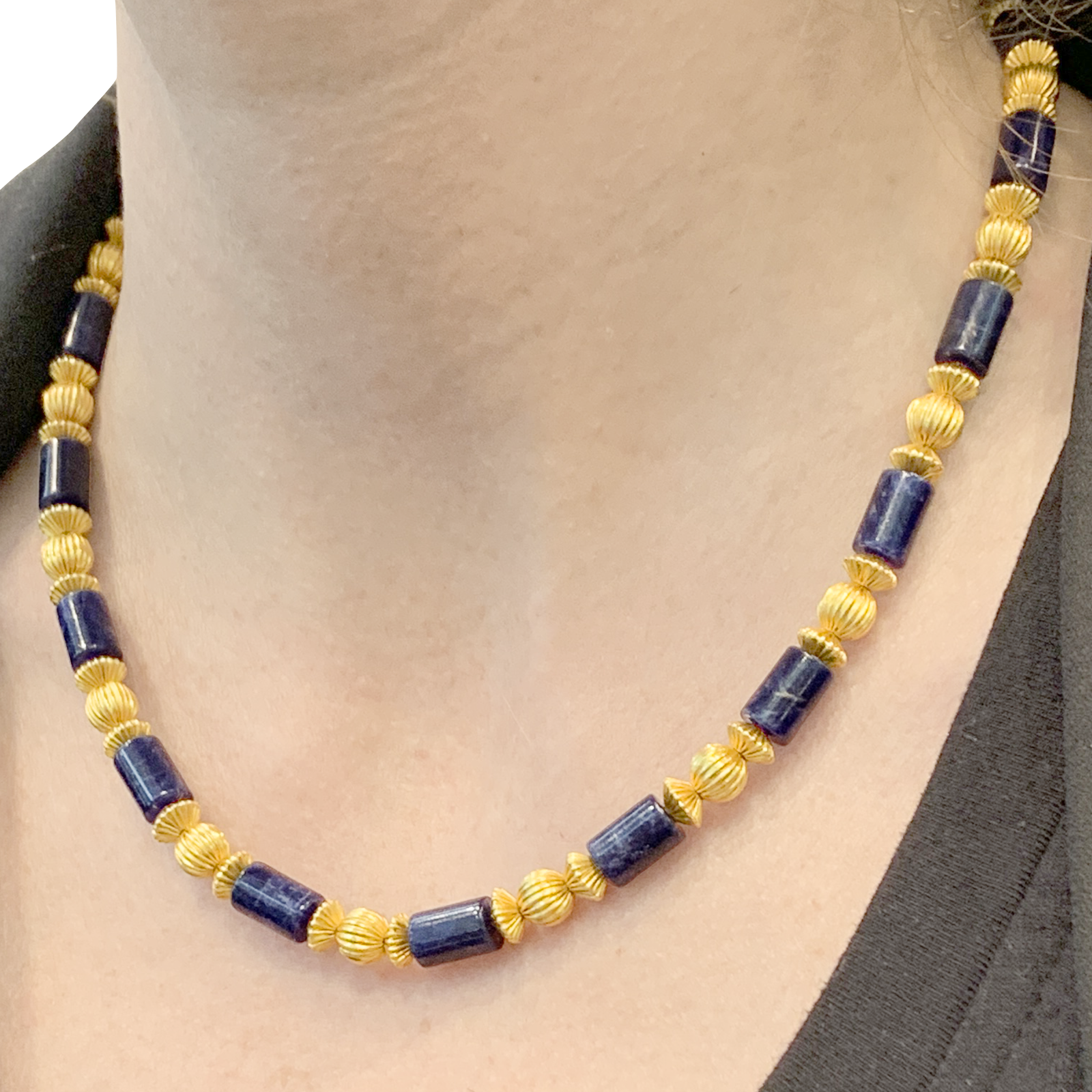 Collier Lalaounis, or jaune, sodalites. 6