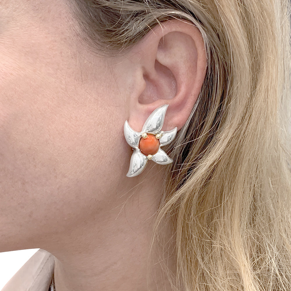 Parure Tiffany & Co. argent, or jaune, corail. 7