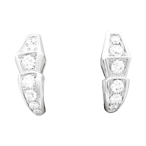Boucles d'oreilles Bulgari "Serpenti Viper" or blanc, diamants.