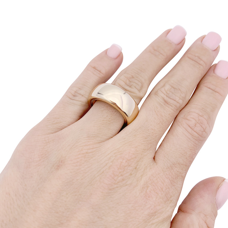 Pomellato natural white gold ring, "Iconica Medium" collection.
