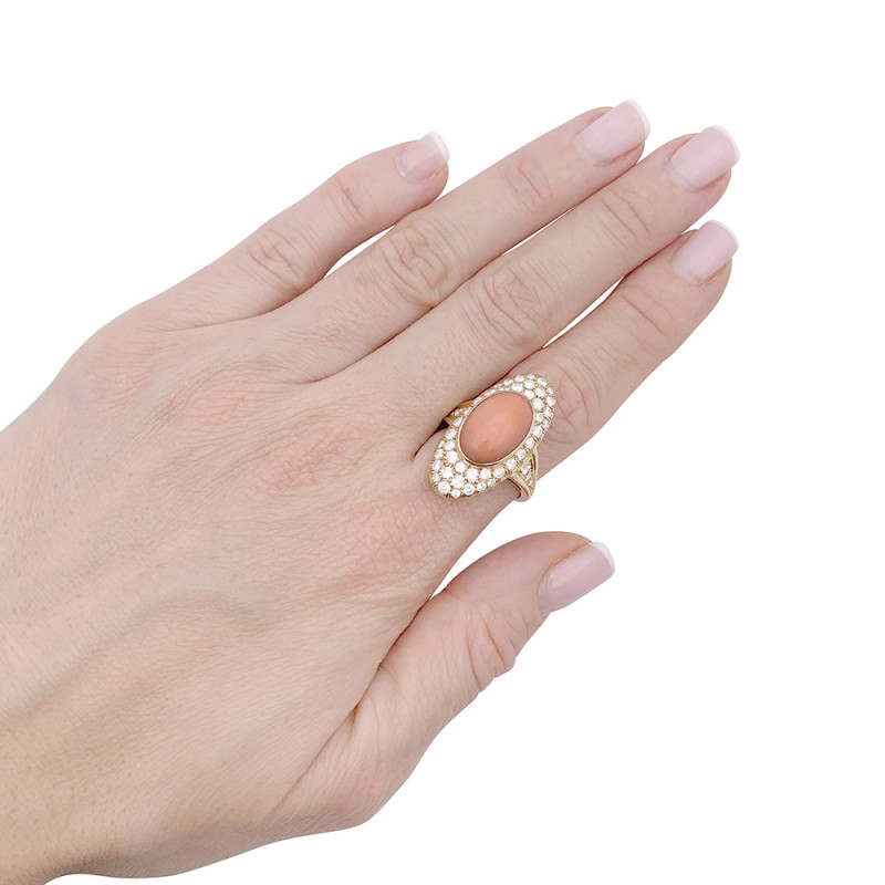 Yellow gold, diamonds and coral navette ring