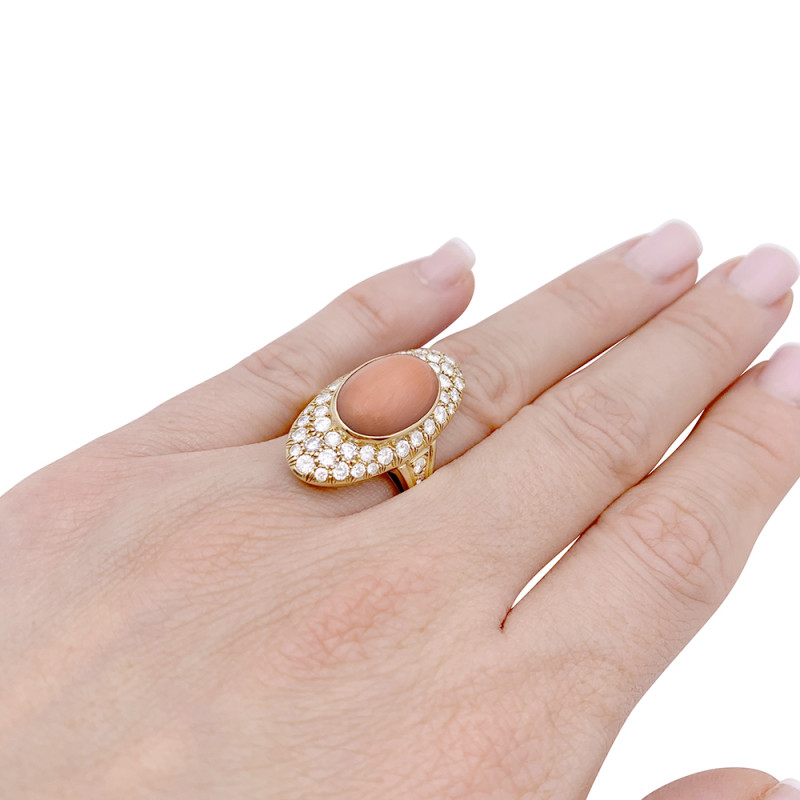 Yellow gold, diamonds and coral navette ring
