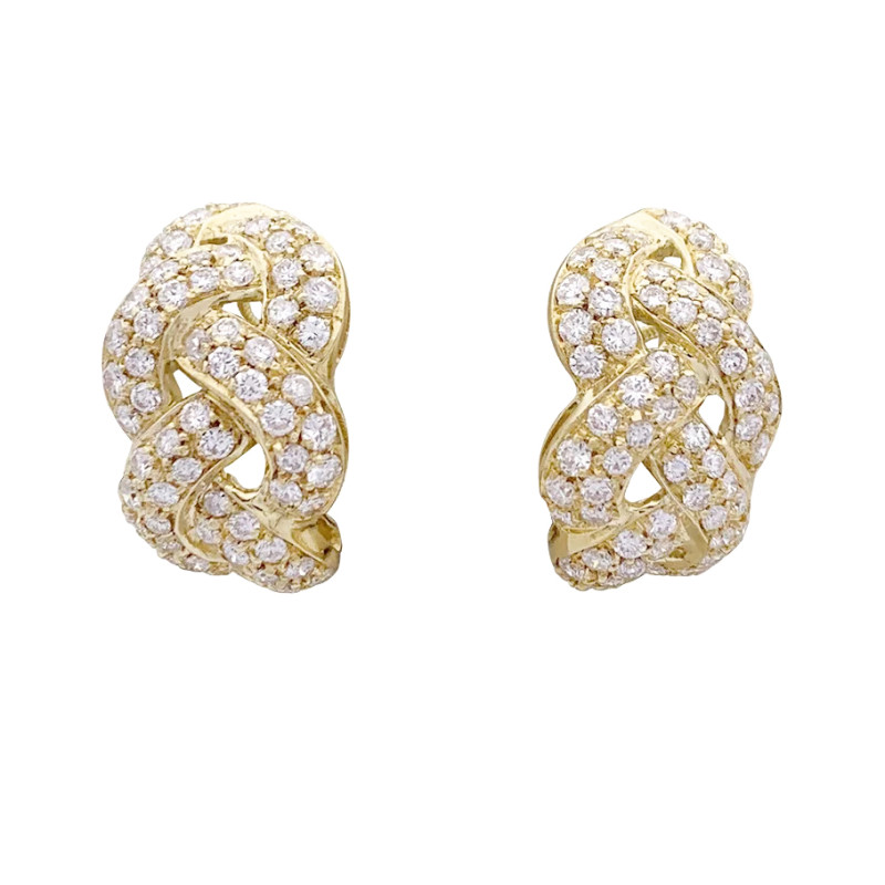 Yellow gold and diamonds earrings.