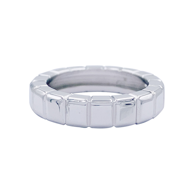 Chopard white gold ring, "Ice Cube" collection.