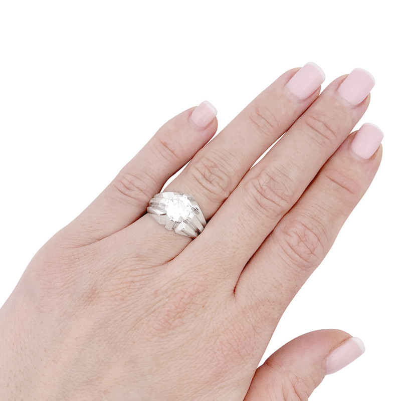 White gold, diamond Art Deco style ring.