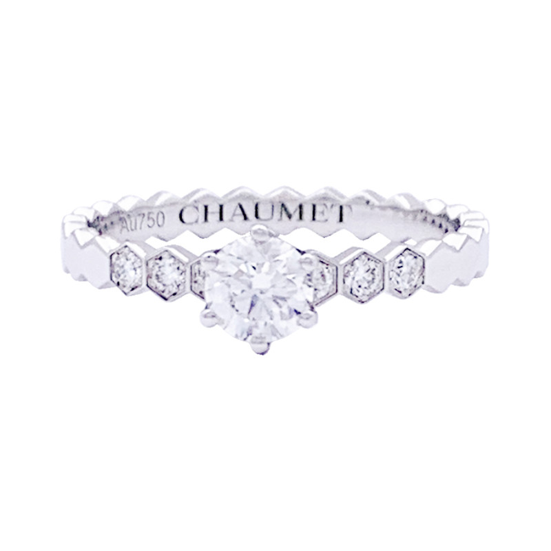 Bague Chaumet "Solitaire Bee my Love" or blanc, diamants.