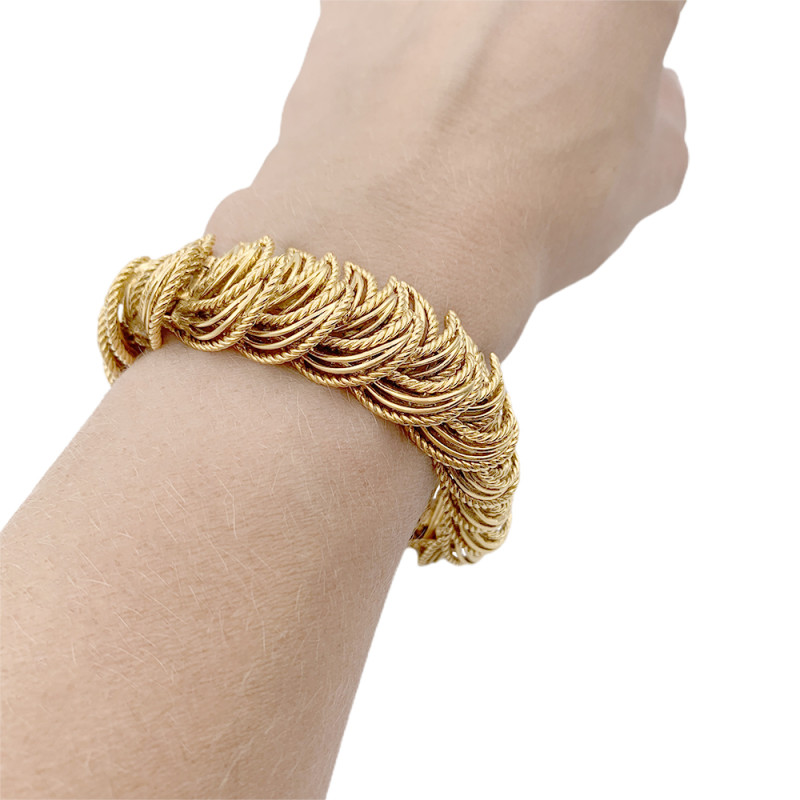 Yellow gold Boucheron bracelet