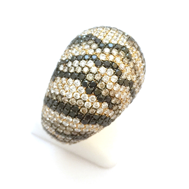 Rose gold Victoria Casal ring "Feline" collection, black, white and brown diamonds.