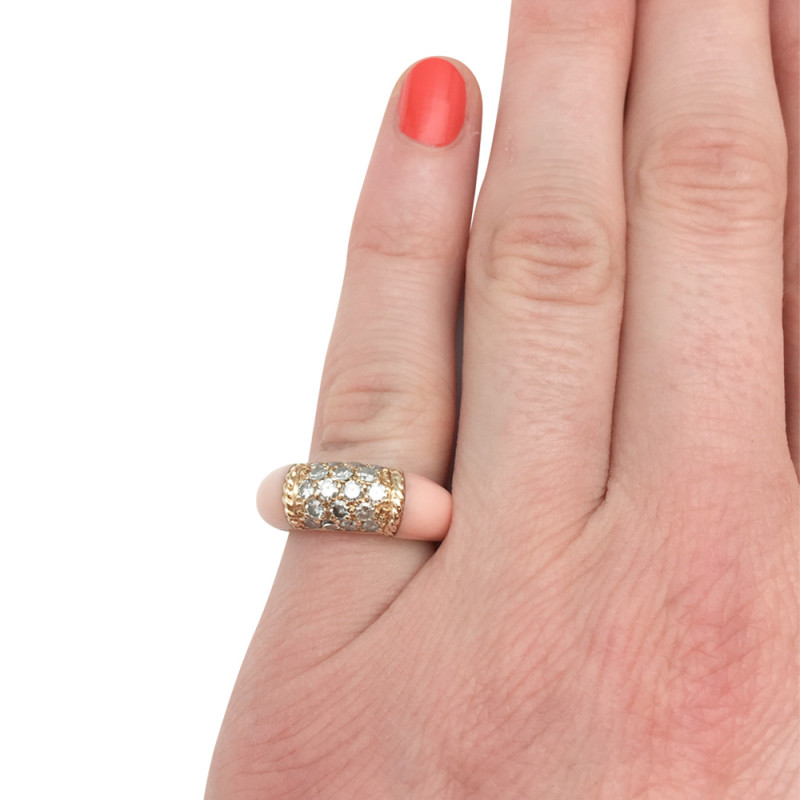 Yellow gold Van Cleef & Arpels "Philippine" ring, coral and diamonds.