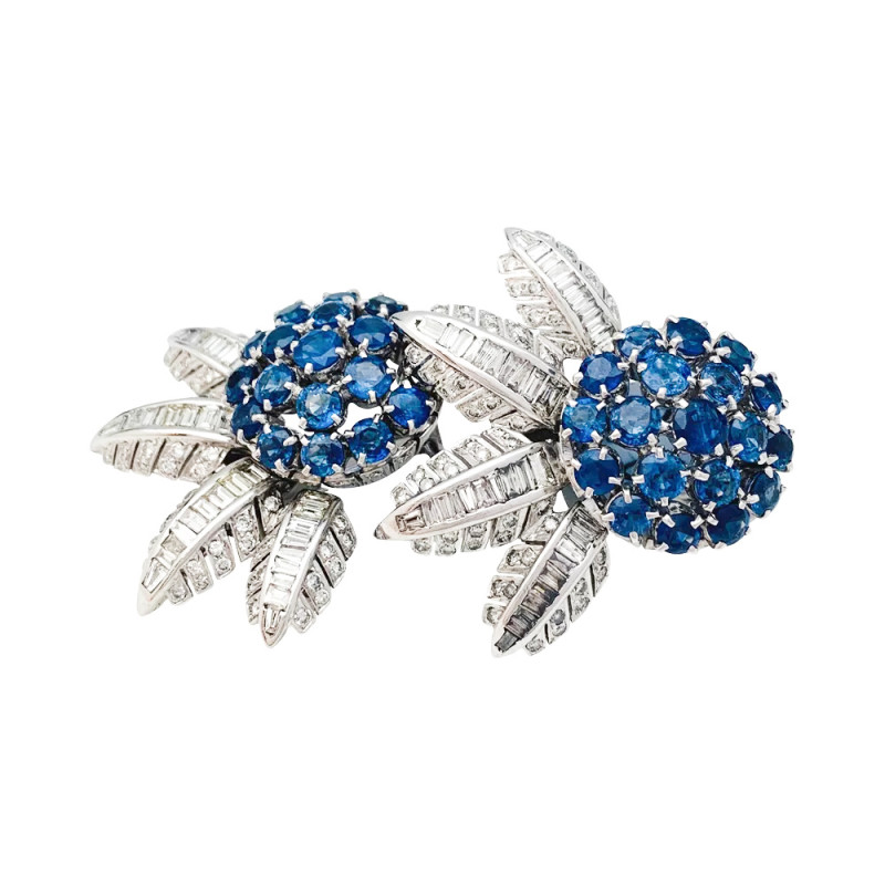 White gold pair of earrings, sapphires and diamonds.