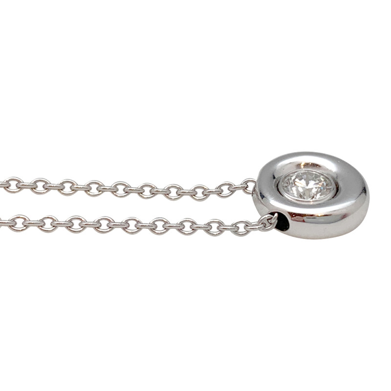White gold Chaumet pendant and chain, diamond.