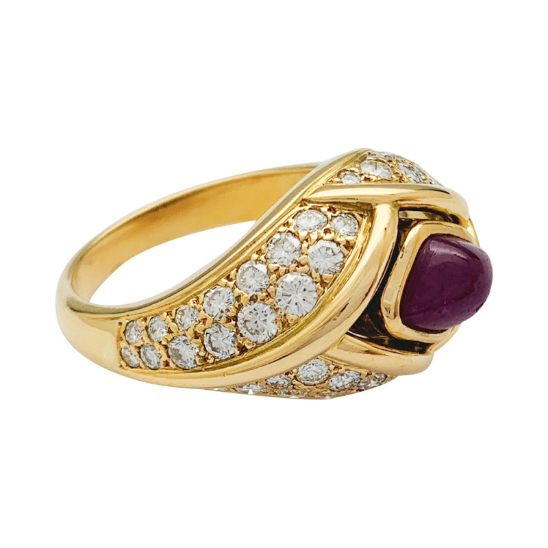 Yellow gold Cartier ring, ruby and diamonds.