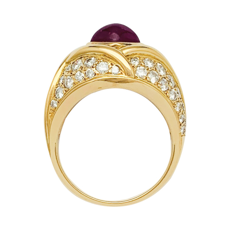 Yellow gold Cartier ring, ruby and diamonds.