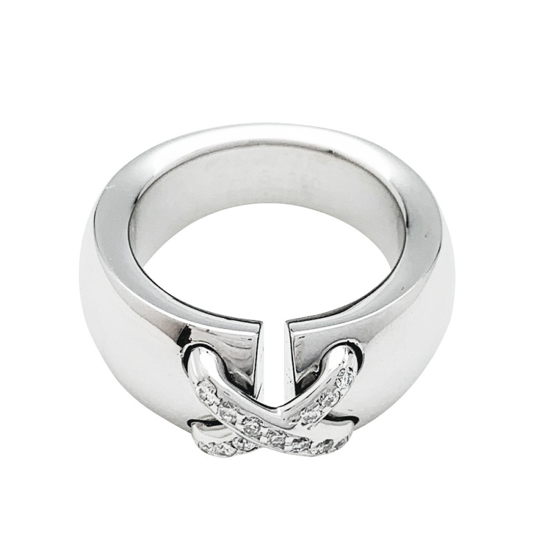 Chaumet white gold and diamonds ring, "Liens" collection.