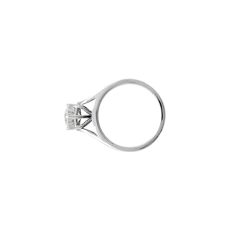 White gold 1,59 ct diamond ring.