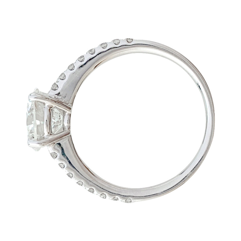 White gold ring, 1,89 carat diamond.
