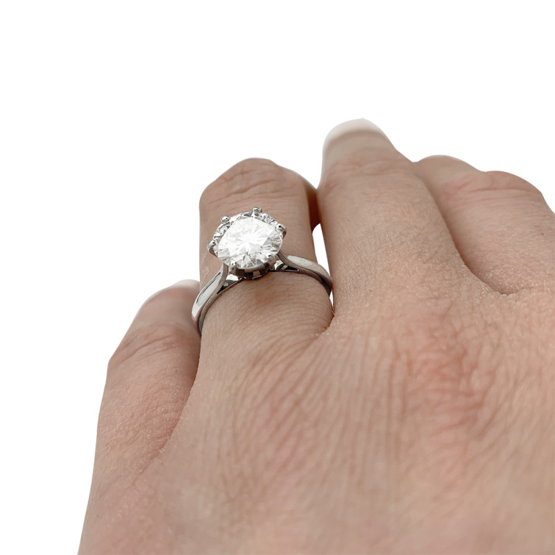 White gold ring, 1.86 carats F/SI1 diamond.