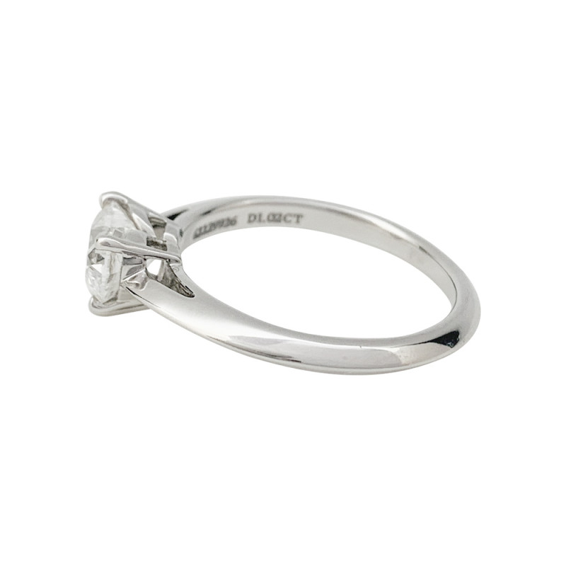 Platinum Tiffany & Co. ring, 1,02ct diamond.
