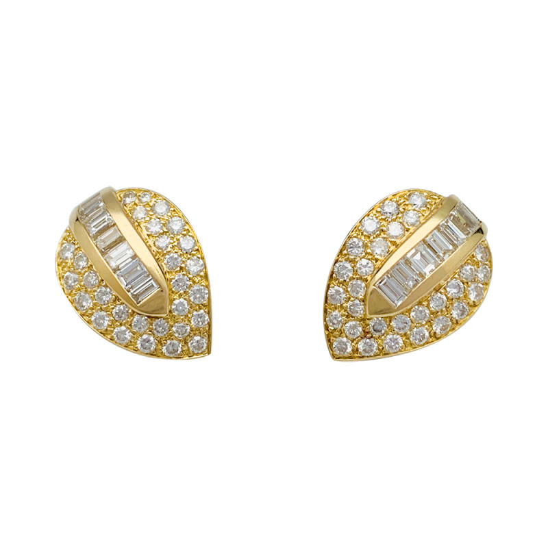 Yellow gold leaves earrings, diamonds.