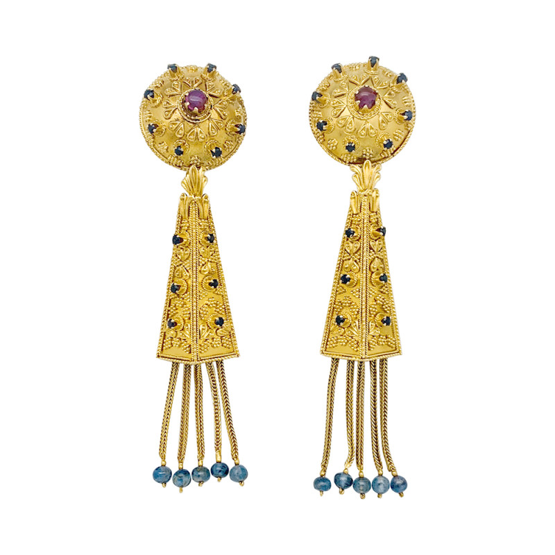 Yellow gold pendant earrings, rubies and sapphires